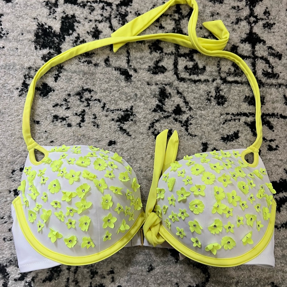 Victorias Secret 36 D top only